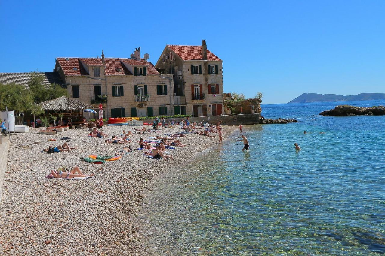 Val Comeza Hotel Komiža Exterior foto
